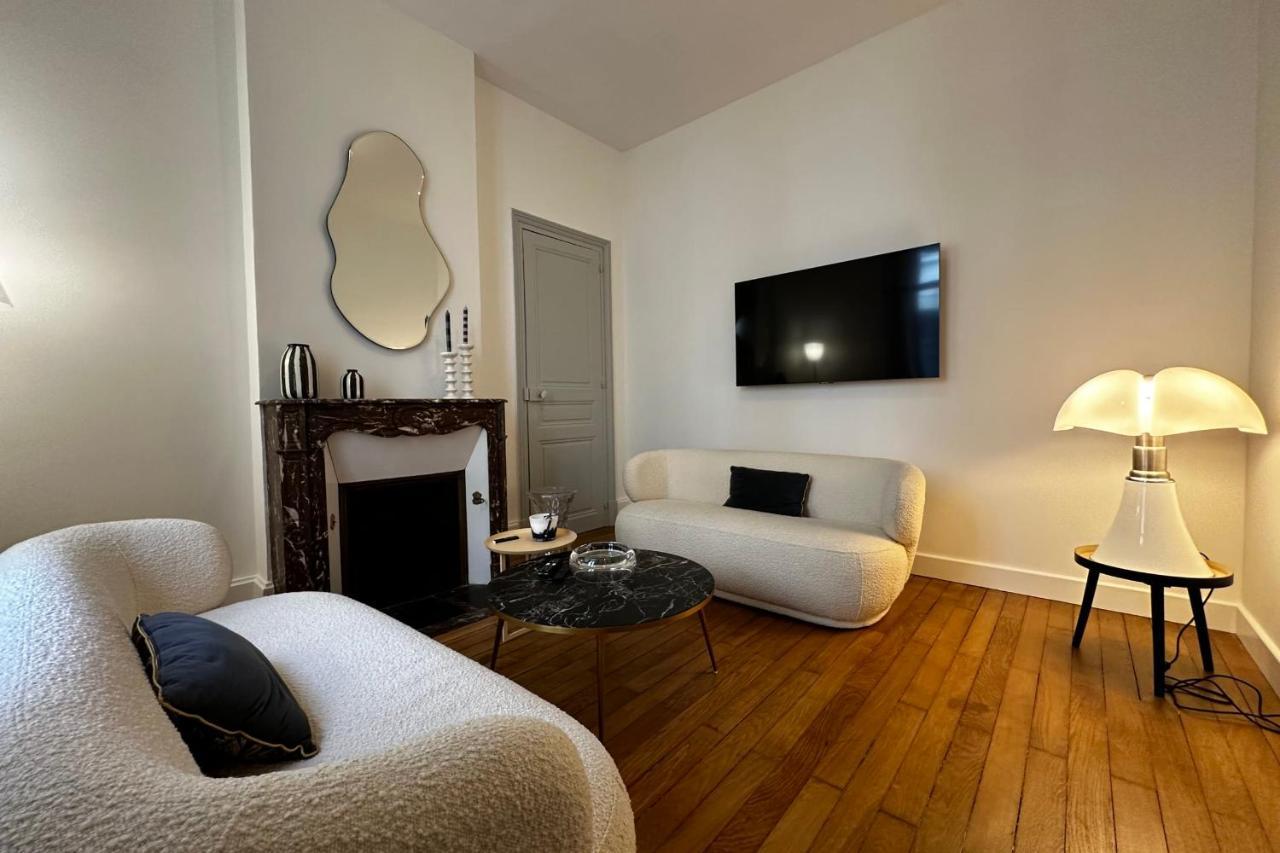 In The Beautiful Districts Of Tours A "Particular" With Great Comfort Villa Exterior foto